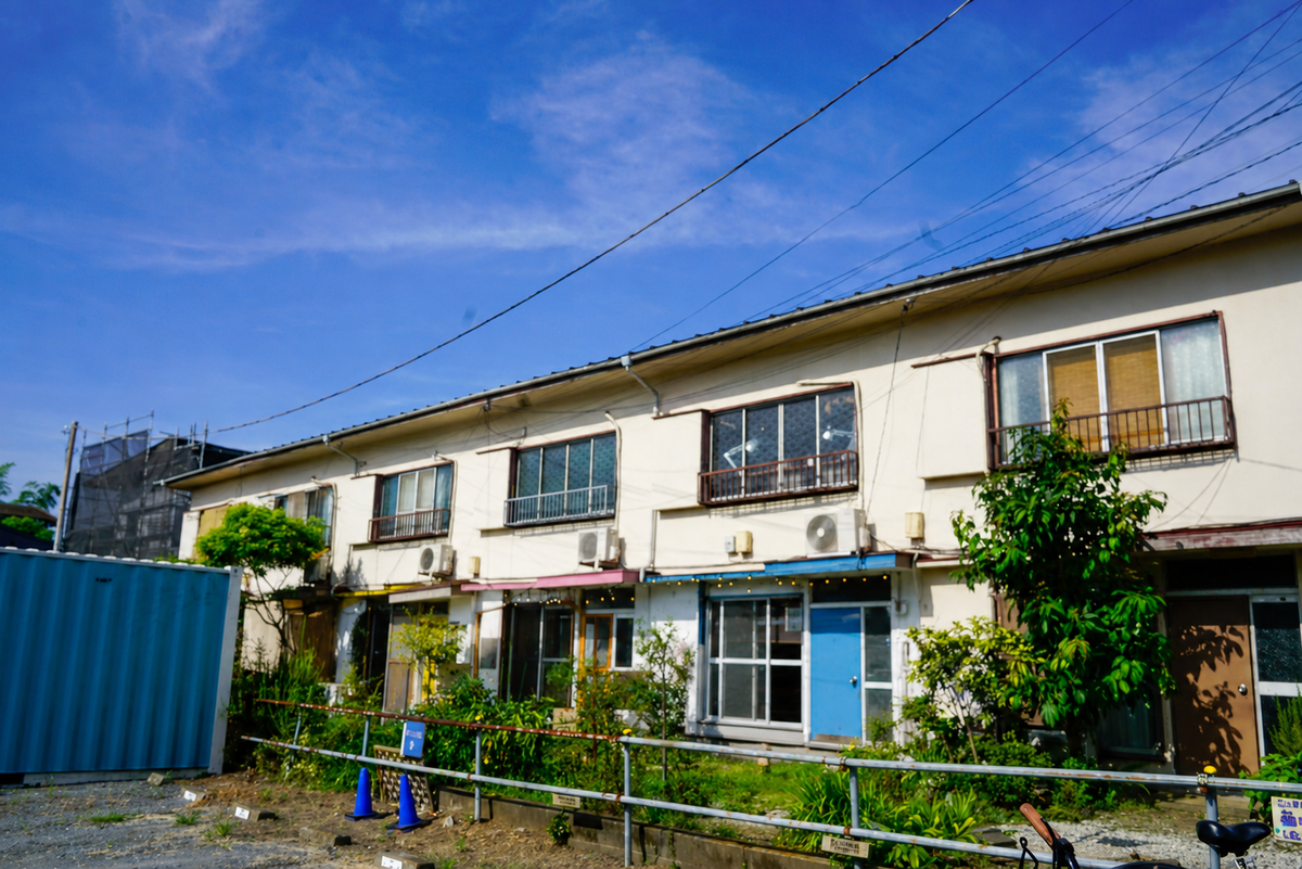 Bluno Shonan Chigasaki, an atelier in an old house in a residential neighborhood